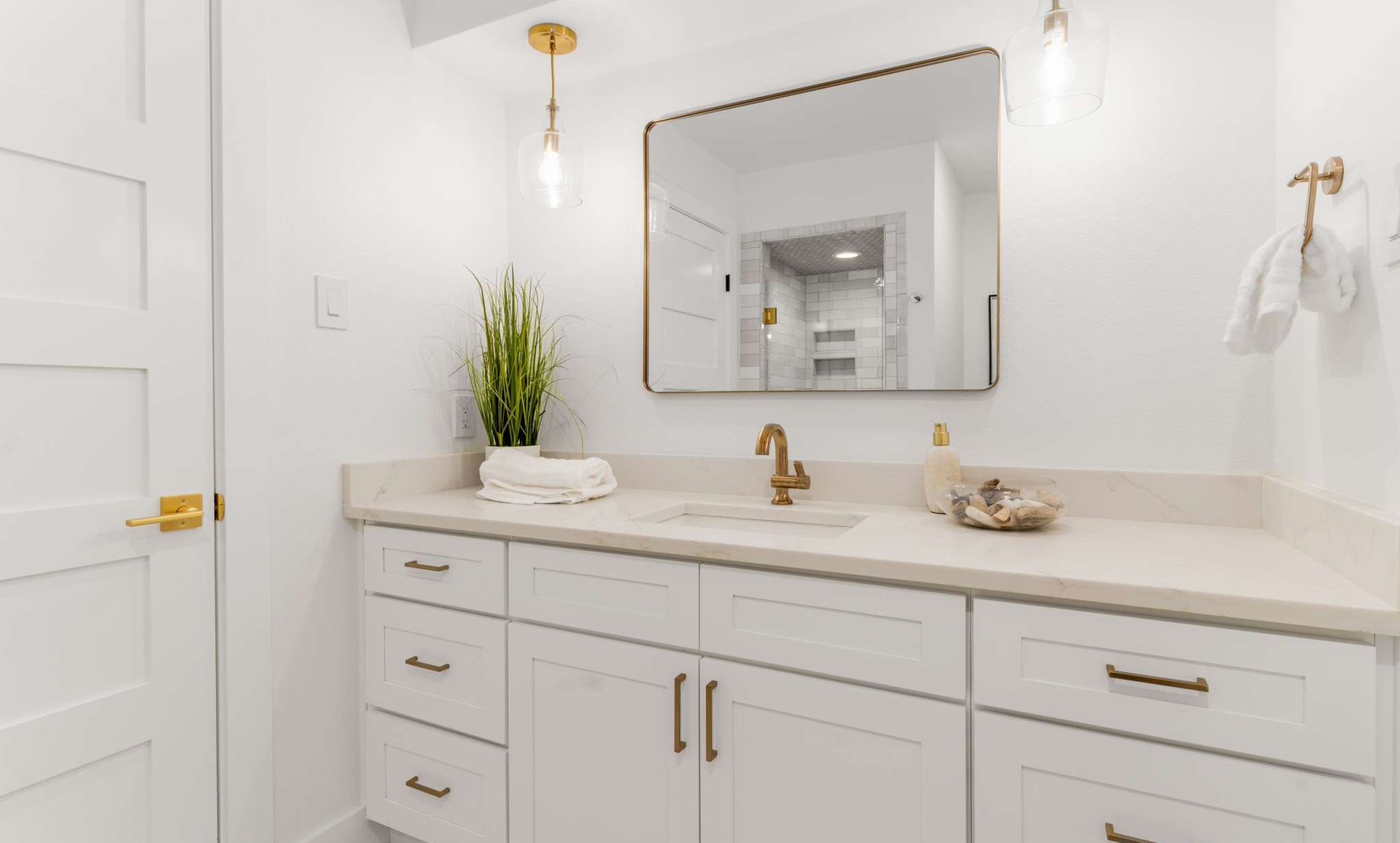 Bathroom remodeling project photo 2 by Buffalo Ridge Construction GRP